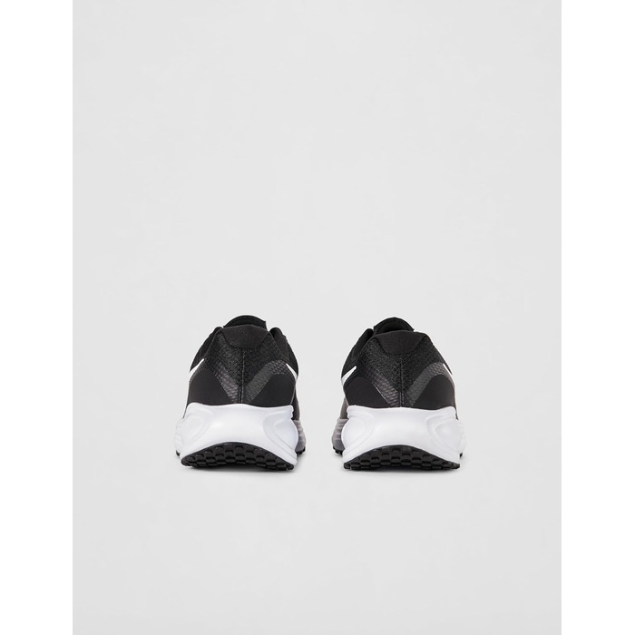 Кросівки Nike Revolution 8 для бігу по місту, жіночі, HJ8485 (44.5 EU, чорний/білий/сірий)