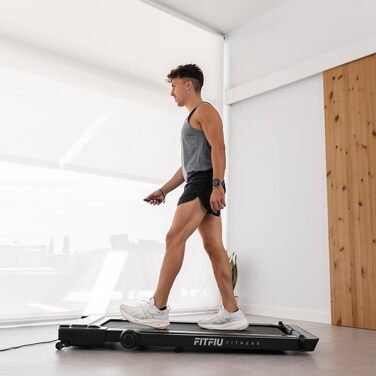 Біговий тренажер FITFIU MC-240: складаний, з підставкою для ПК, швидкість до 16 км/год, підключення до додатку, ручне нахил, потужність 1875 Вт, вантажопідйомність 120 кг