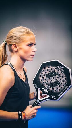Падельна ракетка STIGA Cybershape 18K карбон