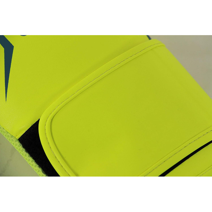 adidas Speed 100 боксерські рукавички для дорослих