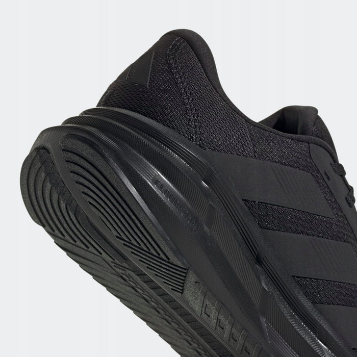 Чоловічі бігові кросівки adidas Galaxy 7, чорні, ID8757, розмір 44