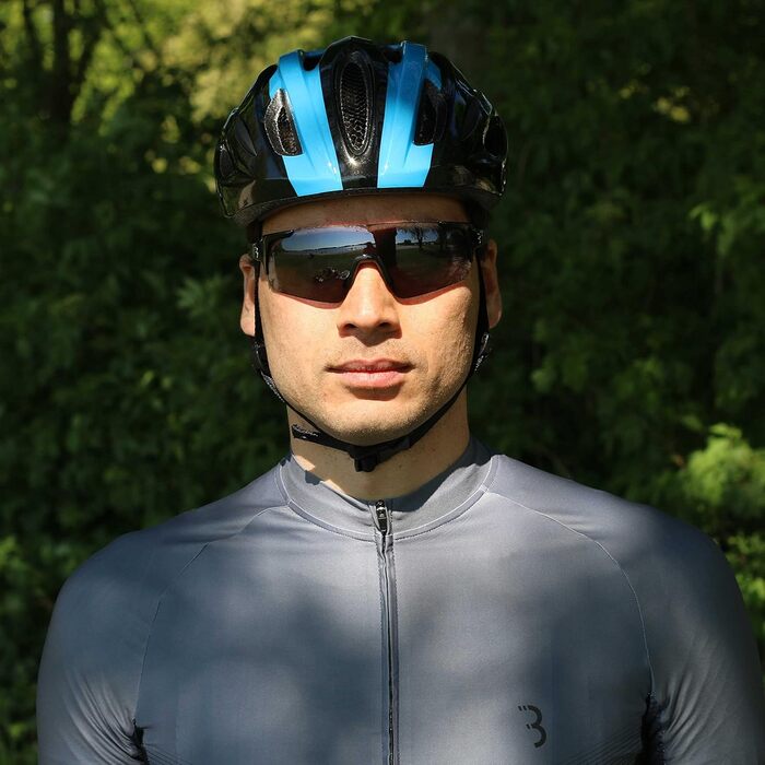 Велошолом BBB Cycling Condor для дорослих, унісекс, чорний/синій, розмір M (54-58 см), знімний візор, сітка від комах, для MTB і шосе