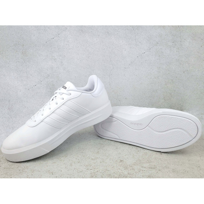 Жіночі білі кеди Adidas Court Platform GV9000