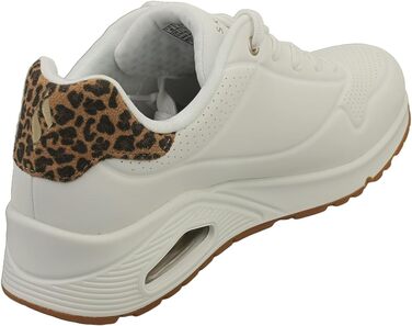 Кросівки Skechers Max Cushioning Delta для чоловіків, білі, з леопардовим принтом (41 EU)