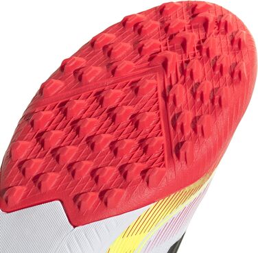 Дитячі футбольні бутси adidas F50 League для гри на траві, розмір 33 EU, білий/чорний/жовтий