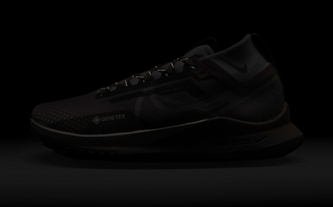 Жіночі водонепроникні кросівки для бігу Nike React Pegasus Trail 4 GTX, р. 36,5