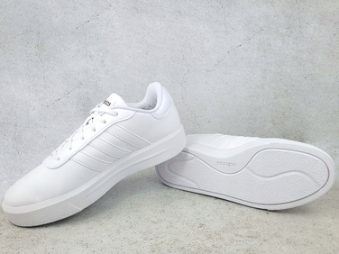 Жіночі білі кеди Adidas Court Platform GV9000