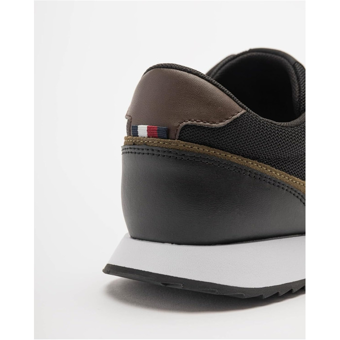 Чоловічі шкіряні кросівки Tommy Hilfiger FM0FM05305, 40 EU, чорні