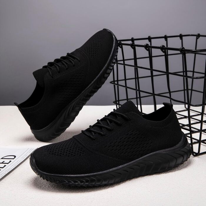 Жіночі кросівки для бігу та спорту Adidas (39 EU, Чорні) - Легкі та зручні для залу та вулиці