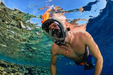 Маска для снорклінгу OCEAN REEF Aria QR + Мундштук - Повнолицева маска для підводного плавання 180° (Medium/Large, Чорна)