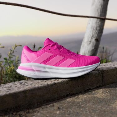 Кросівки жіночі adidas Galaxy 7 Shock Pink 41.5 EU – для бігу та активного відпочинку