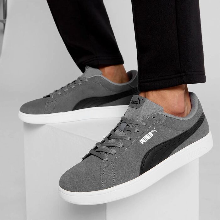 Кросівки Puma Smash V2 Low-Top унісекс, сірі з чорним та білим (Gray Tile/Black/White), розмір 44.5 EU