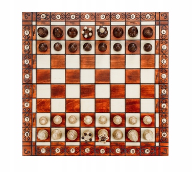 Шахи Ambasador Square