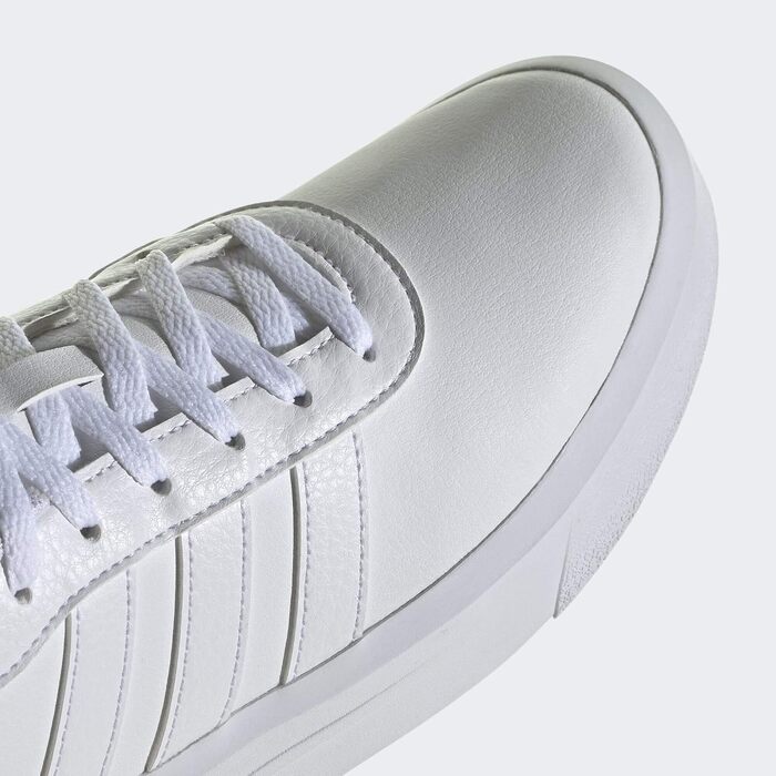 Жіночі шкіряні кросівки adidas Court Plateau коричневі, розмір 36 2/3 EU, Cloud White/Core Black