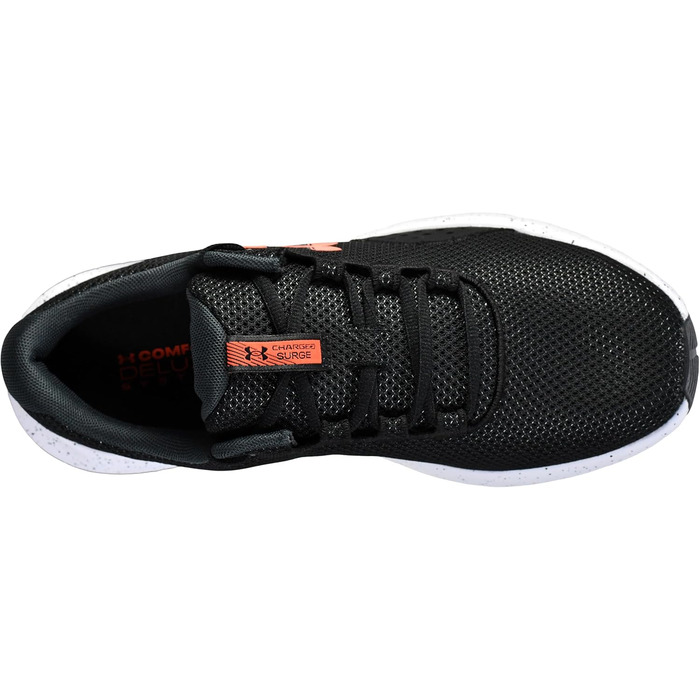 Чоловічі бігові кросівки Under Armour Surge 4, 44 EU, чорного кольору