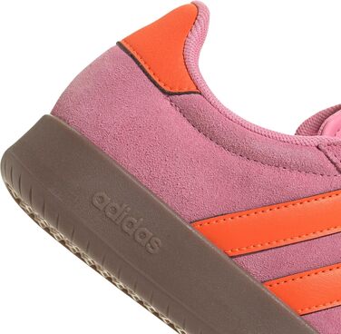 Жіночі кросівки adidas Barreda, колір Bliss Pink Impact Orange, розмір 39 1/3 EU