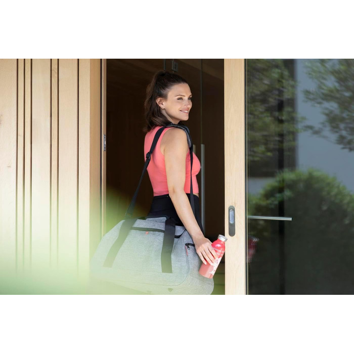 Спортивна та дорожня сумка reisenthel activitybag Twist Silver, водовідштовхувальна, функціональна, з плечовим ременем і ручками, сучасний дизайн