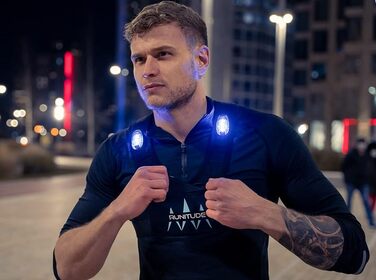 Runitude Тримач для телефону на груди для бігу - водонепроникний, світловідбиваючий, з ключницею, унісекс, чорний