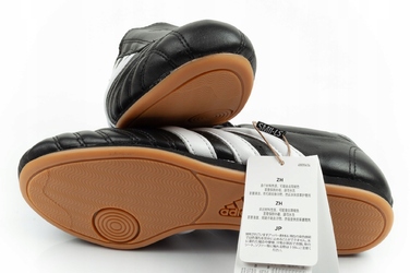 Кросівки Adidas Originals Taekwondo, чорні, JQ4775, р. 40 2/3