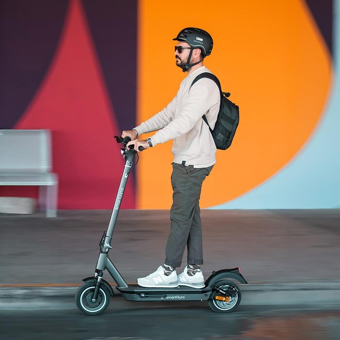Електросамокат smartGyro K2 Titan C 48V 13 000 мАг, безкамерні колеса, підвіска, потрійне гальмо, поворотники, керування через додаток, друга генерація