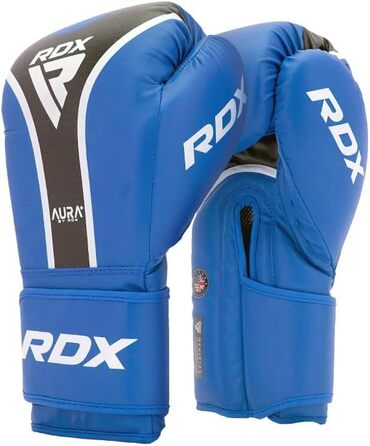 Боксерські рукавички RDX Aura Plus T-17 – шкіра Maya Hide, підкладка MG-3, піна Max-Shock – для тренувань, спарингу, кікбоксингу, муай-тай – система фіксації Quick-EZ – 283.5-453.6 г – червоні, сині, золоті (синьо-чорні, 12 oz)