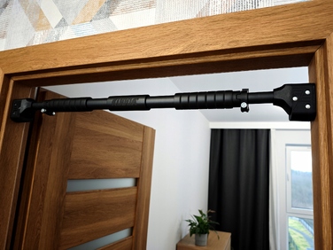 Багатофункціональний турнік KUDDA 72-110 см