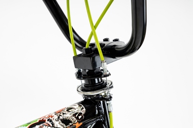 BMX велосипед Karbon Stickerbomb 20