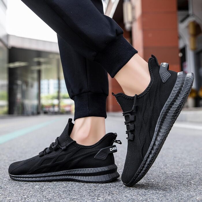 Чоловічі кросівки: спортивні, літні, для бігу, занять у залі, фітнесу, тренувань, халупа, трекінг, розмір 39-50, чорний колір