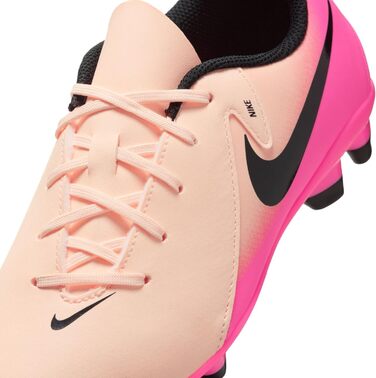 Дитячі кросівки Nike Phantom Gx 2 Club для футболу (36 EU, Crimson Tint Black Pink Blast)