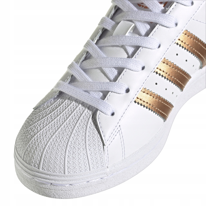 Жіночі спортивні кросівки Adidas Superstar, розмір 40 2/3