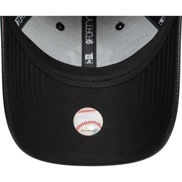 Кепка New Era 9FORTY з кож. шкіри PU для жінок New York Yankees чорна
