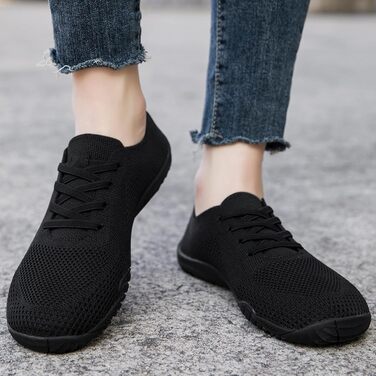 Жіночі кросівки Barfuss - легкі та зручні тапочки для дому та занять спортом, чорного кольору, розмір 39 EU